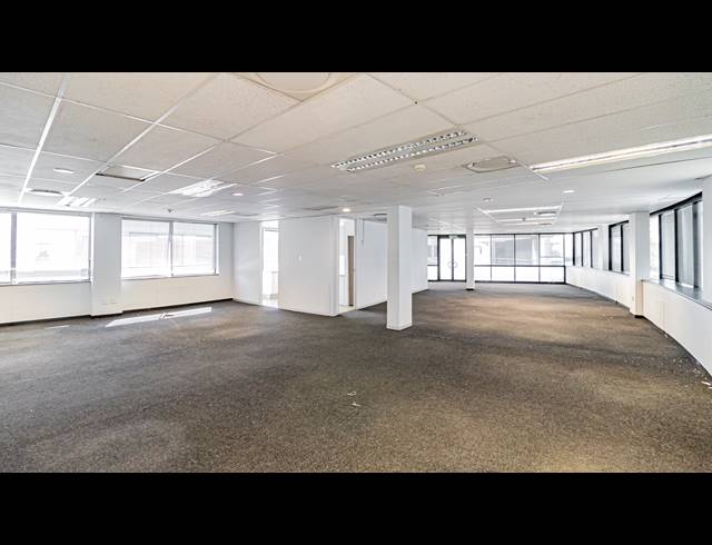 3,330M² OFFICE TO LET IN ROSEBANK